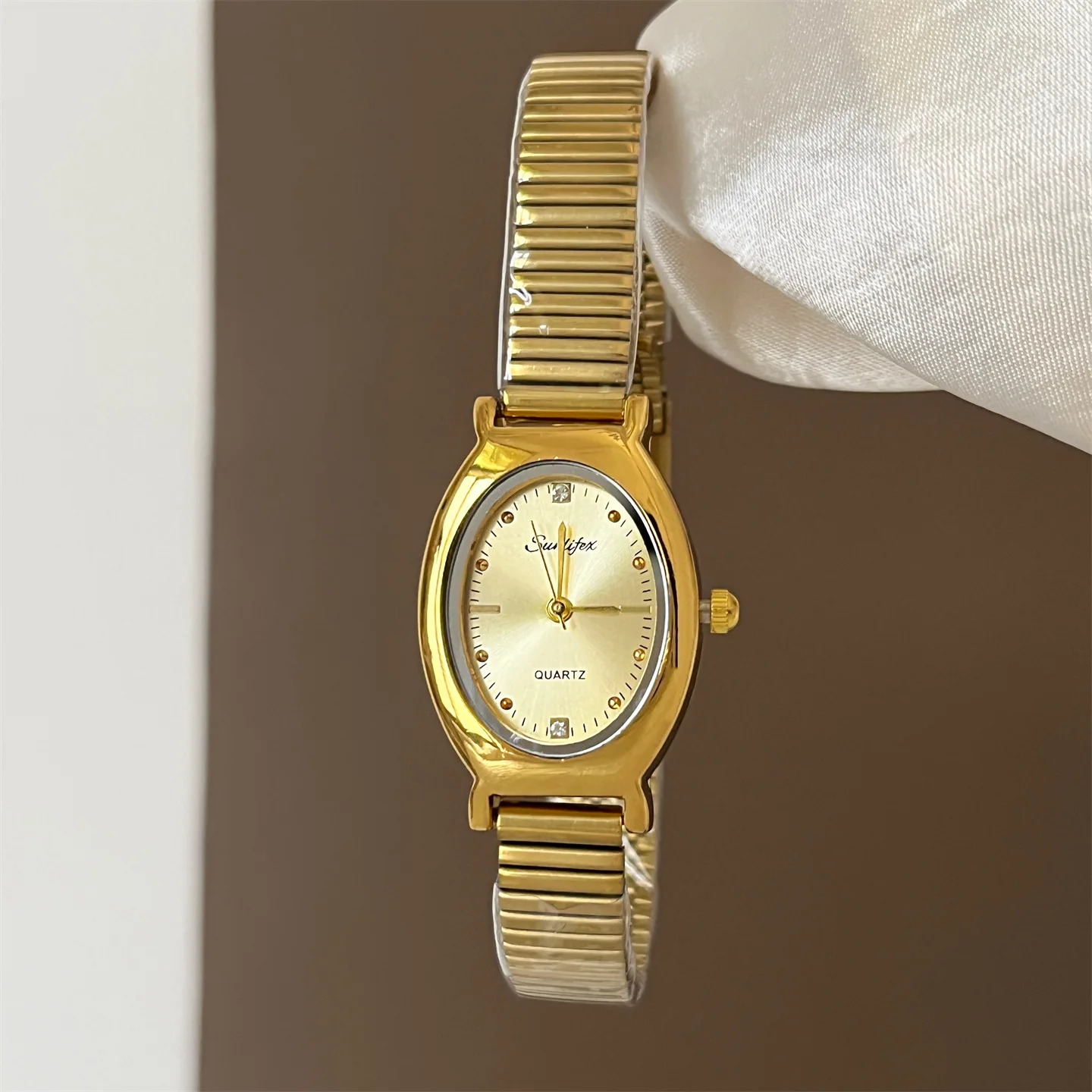 

Elegant Women'S WatchNew Fashionable Women'S WatchLight Luxury Oval ShapeElegant Small Dial High-End Quartz Watch, Women'S Gift.