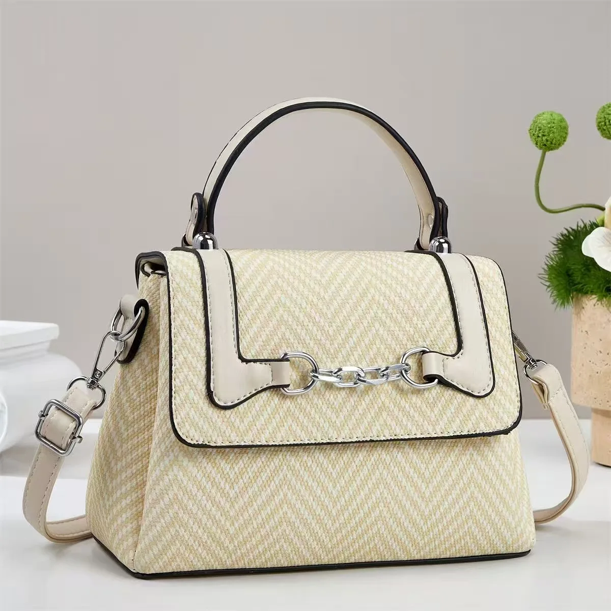 

2025 Women's Korean-Inspired Minimalist Mini Bag - Versatile Chic Shoulder & Crossbody Phone Purse