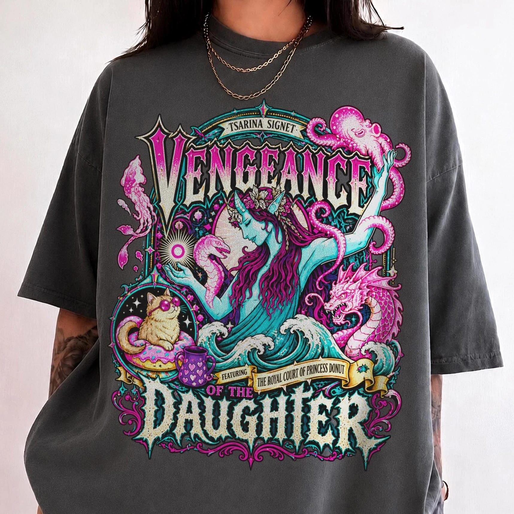 Rache der Tochter Shirt Dungeon Crawler Carl T-Shirt Tsarina Signet T-Shirt Donut – Detail 7