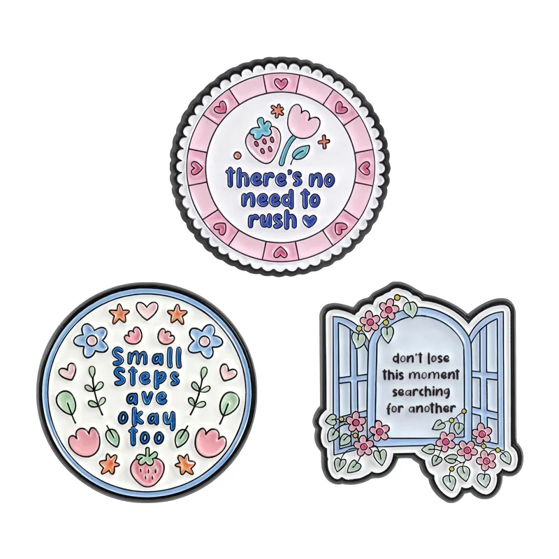 Pines Healing Broche de esmalte inspirador con frases cortas en inglés y diseño de flor de fresa, accesorio lindo para estudiantes