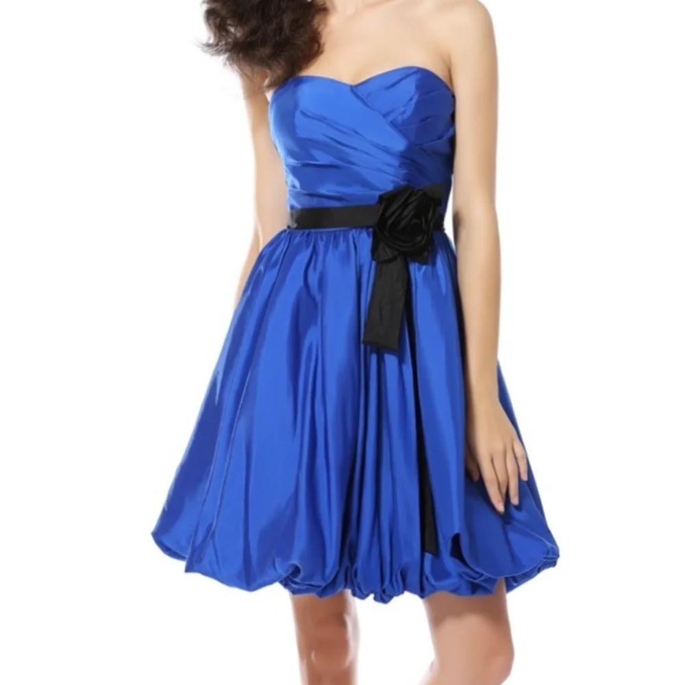 

Short Sweetheart Taffeta Hand Made Flower Cocktail Dresses Sleeveless A Line Mini Length Dresss for Formal Occassion