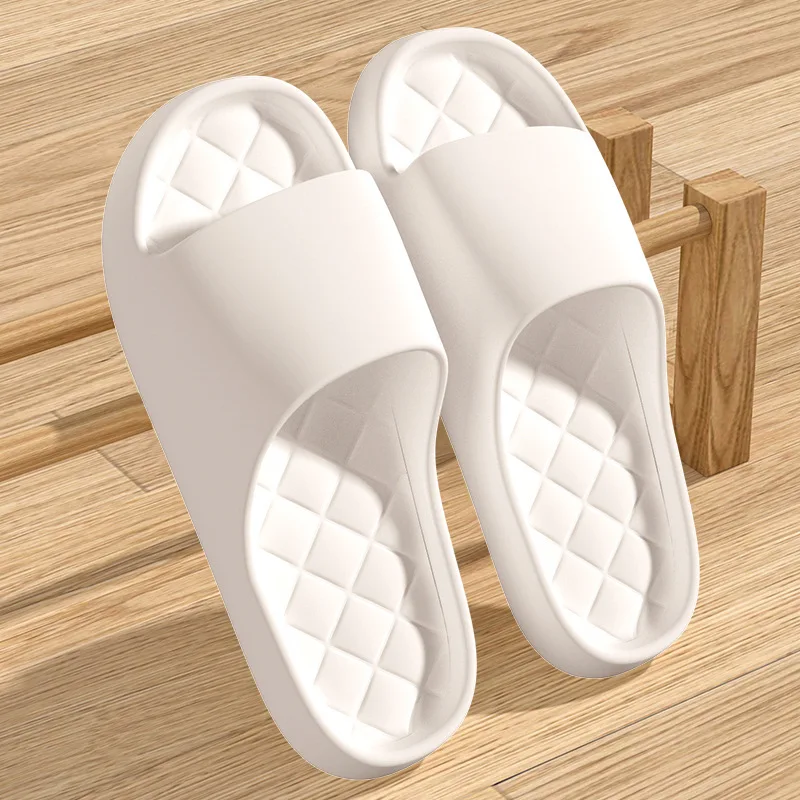 

Soft Bottom Slippers for Women Home Bathroom Home Bath Non-slip Couple Summer Sandals for Men Summer Beach Wear Comfortable