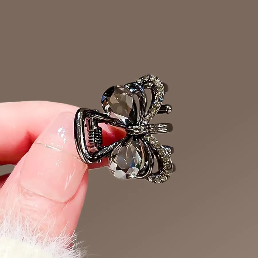 Koreanische Exquisite Kristall Bogen Greif Clip Kleine Gebrochene Haar Pony Clip Seite Stirn Kleine Clip Kopfbedeckung Haarnadel – Detail 4