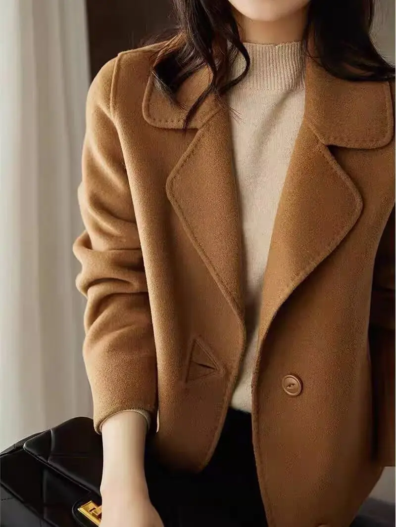 

Шерстяные пальто, женское шерстяное пальто, зеленое зимнее бархатное парчовое пальто с тиснением на молнии и воротником-стойкой, ребристые пояса на плечах OL