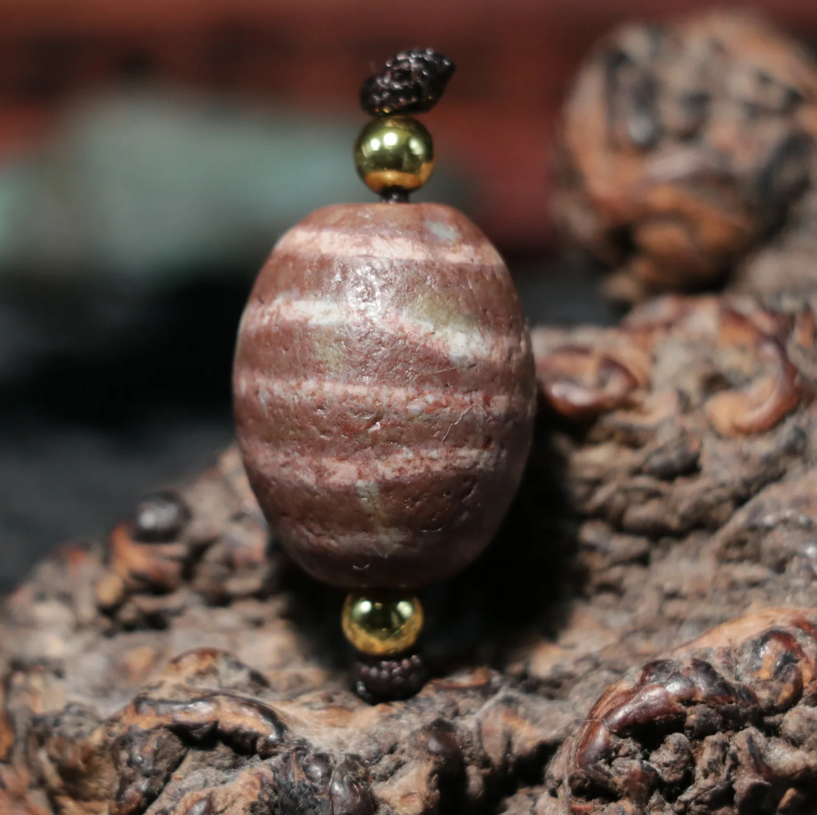 Energy Tibetan Old Oily Agate Water Wave Daluo Be Rich Wealthy dZi Bead Amulet Talisman Timestown Top