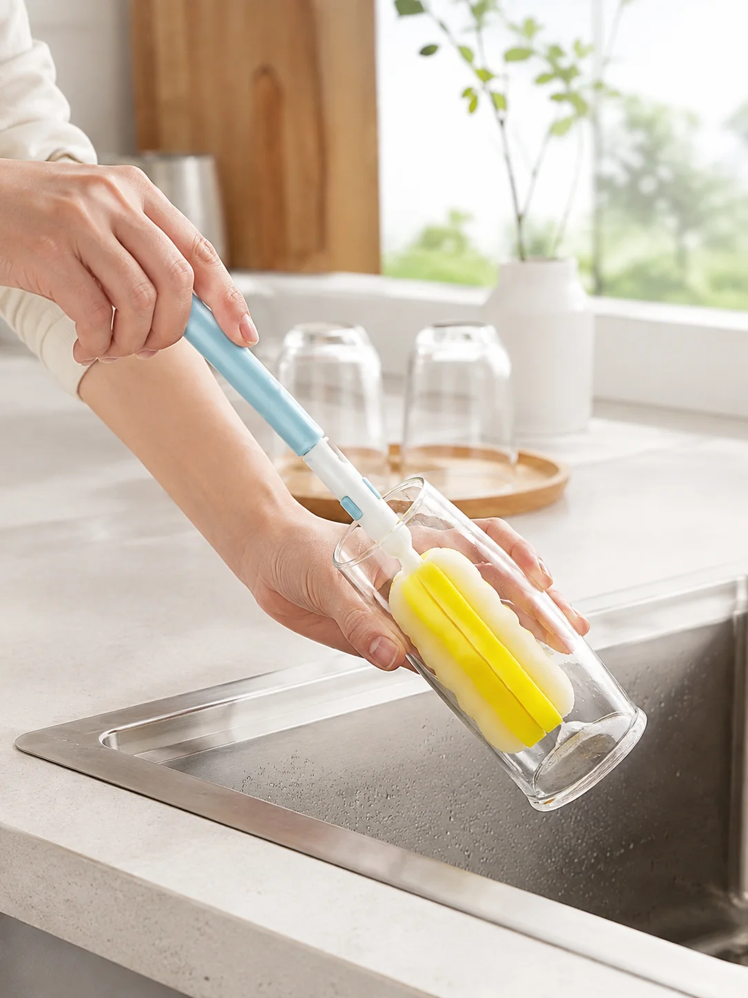 Long Handle Cup Cleaning Brush, Foldable Bottle Brush with Replaceable Sponge Head, Kitchen Dishwashing Brush Tool for Cups, Bottles, Mugs and Glassware, Detachable Cleaning Brush for Household Daily Use