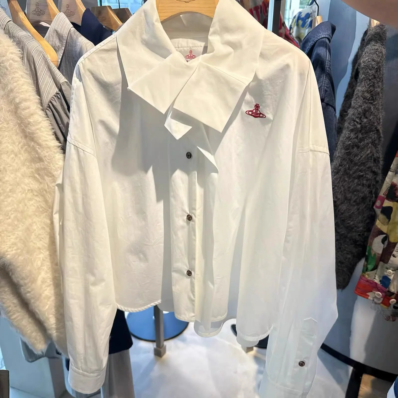 

Embroidered Long Sleeve Shirt Women's Fashionable Layering Collared Blouse Comfortable Breathable Loose Fit Neck