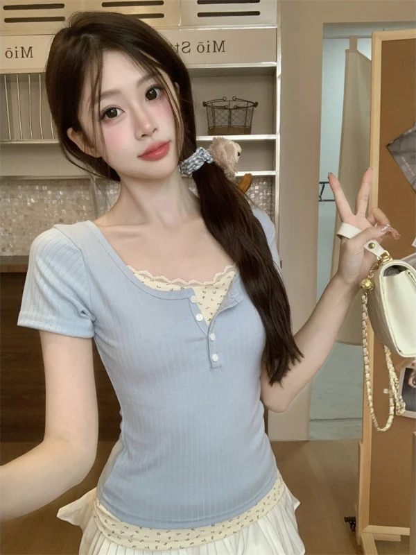 Floral Lace Trim Short Sleeve T-Shirt Women Summer 2024 New Pure Desire Hot Girl Ins Shoulder Level Top Commute Style Fake Tw...
