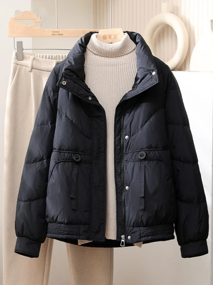 Nieuw in verdikte korte donskatoenen jas voor dames Winterseizoen College-stijl Trendy verdikte opstaande kraag dameskleding