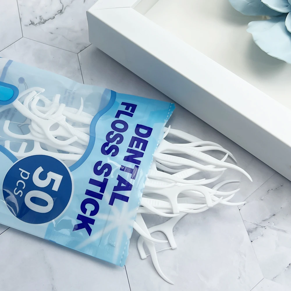 100pcs Dental Floss Picks and Plastic Toothpicks for One-time Cleaning of Dental Gaps-Oral Care For Cleaning Between Teeth