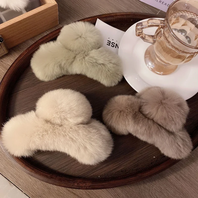 

Large Genuine Rex Rabbit Fur Back of Head Claw Clip Internet Celebrity Super Large Fur Hair Clip Elegant Plush Hair Accessory Ne