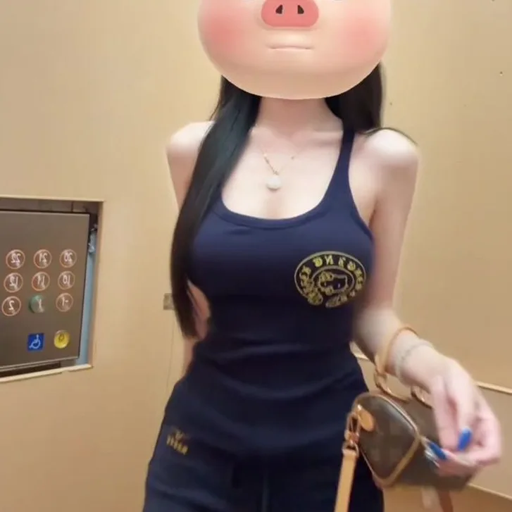 

Спортивный комплект Spicy Girl Faion, женский летний новый топ с ремешками, повседневный комплект из двух предметов, футболка из полиэфирного волокна