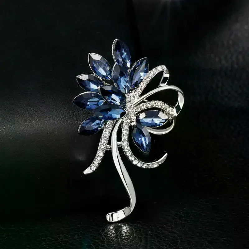 Fashion Temperament Rhinestone Flower Crystal Brooches For Women Clothing Coat Accessories Gifts