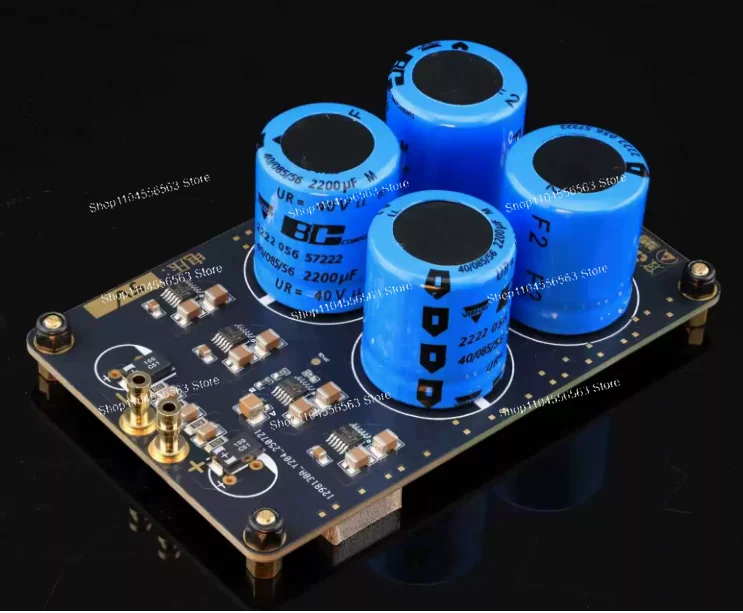Four parallel LT3045 linear power supplies with a 2A current and ultra-low ripple