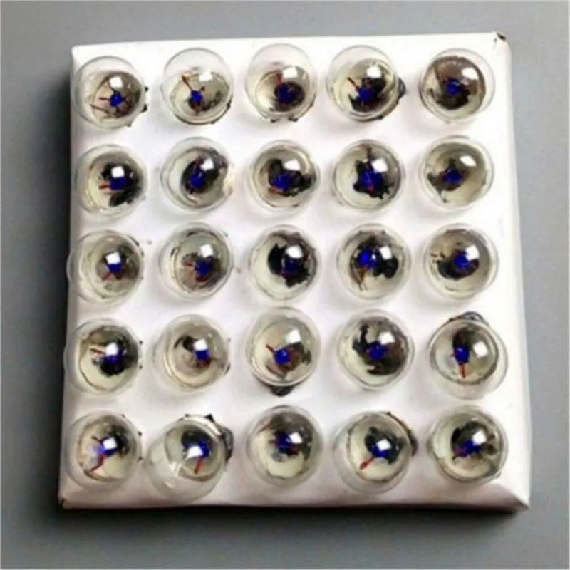 50 Pcs E10 1.5V2.5V3.8V 0.3A 6V 6.2V 0.5A Electrical Experiment Bulb Screw Lamp Beads