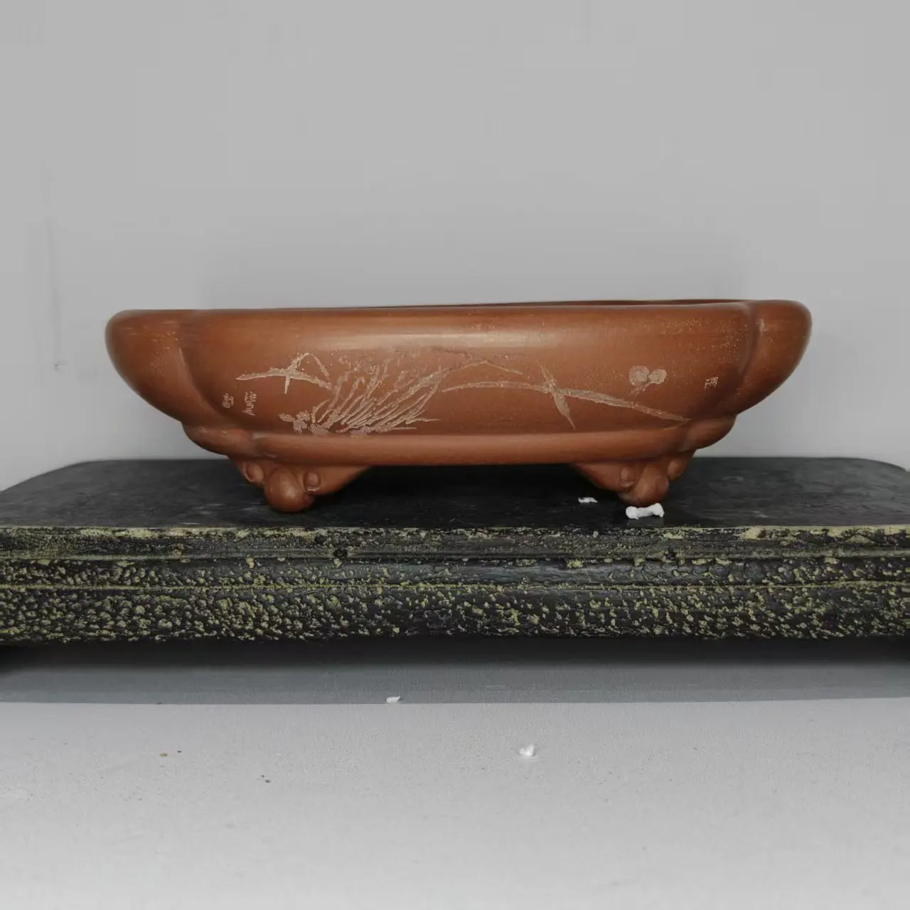 High Quality Hand Made Unglazed Yixing Purple Sand Bonsai Pots With Cloud Feet