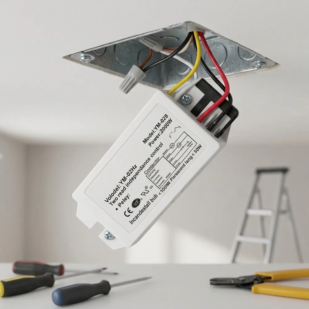 Smart Digital Switch for Ceiling Pendant Lights Offering Flexible Two-Way Three-Stage and Three-Way Four-Stage Functionality
