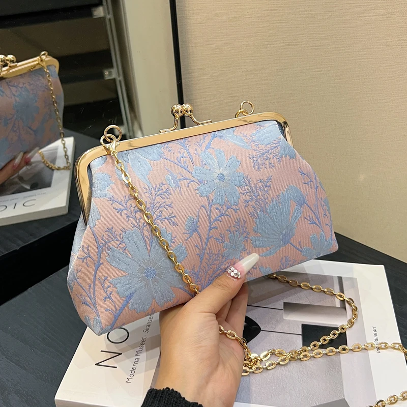 women's bag flower purse Three-dimensional relief crossbody bag for women exquisite 2023 trend shoulder bag Luxury messenger bag