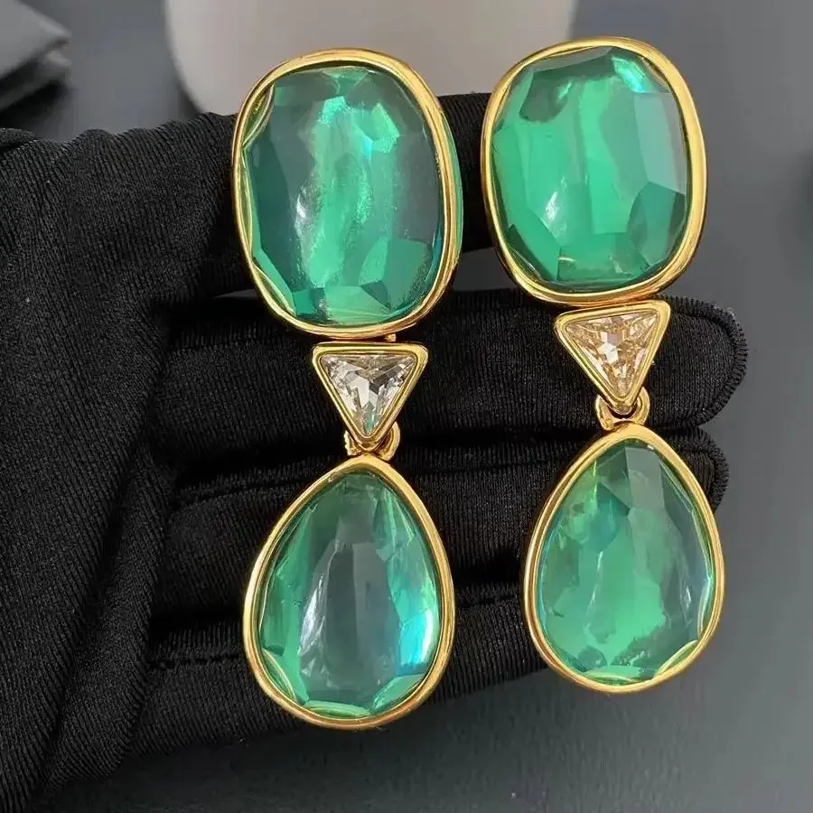 

Vintage Green Crystal Gold Earrings Ear Clip Woman Europe Designer Luxury Jewelry Trend