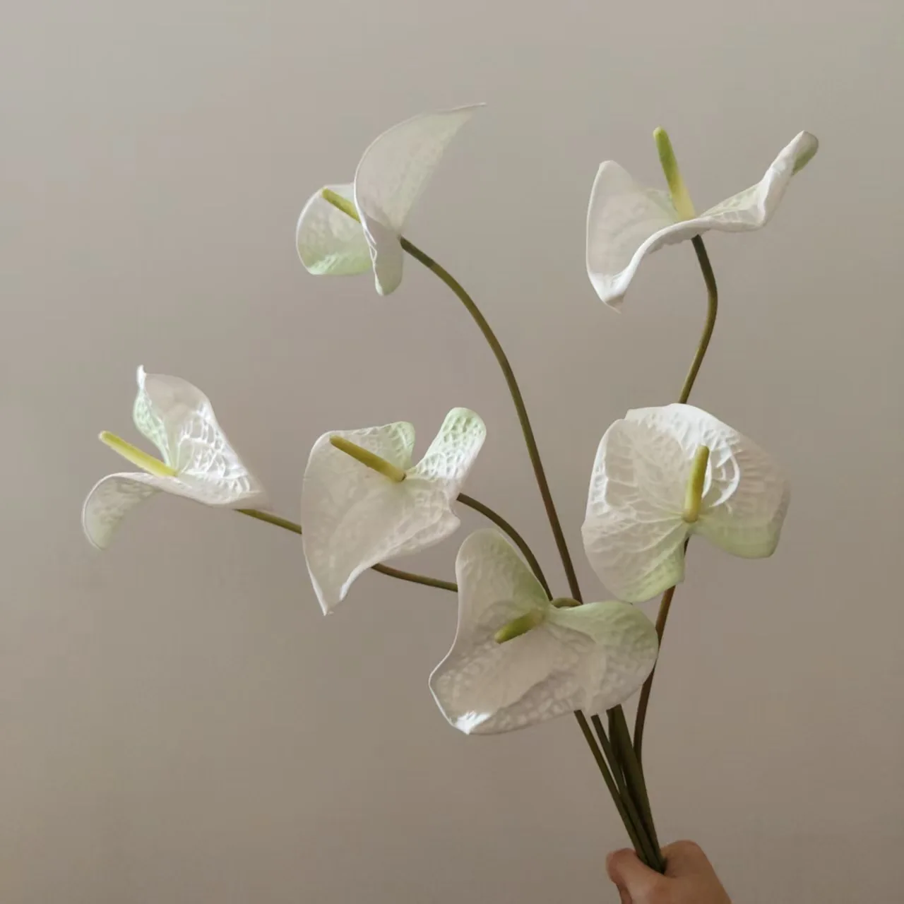 10 Stück Künstliche EVA-Anthurienblumen für Heimdekoration, Palmenblumen, Hochzeits-Blumenarrangements, Brautstrauß-Zubehör – Detail 16