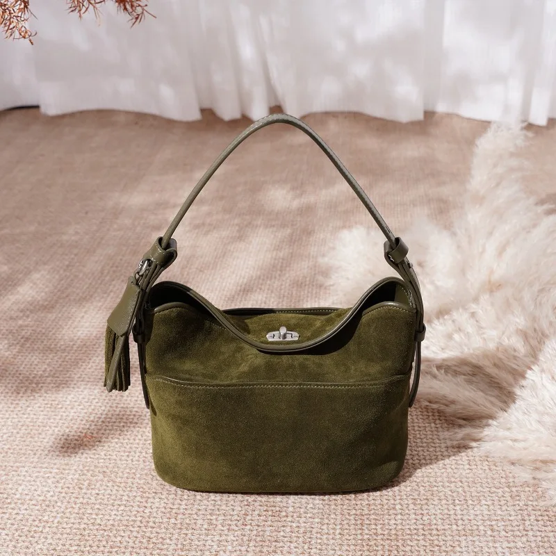 Nueva bolsa de cuero de ante genuino, tipo bandolera, para mujer. Diseño de otoño-invierno con flecos, de alta calidad, estilo holgado, tipo cubo.