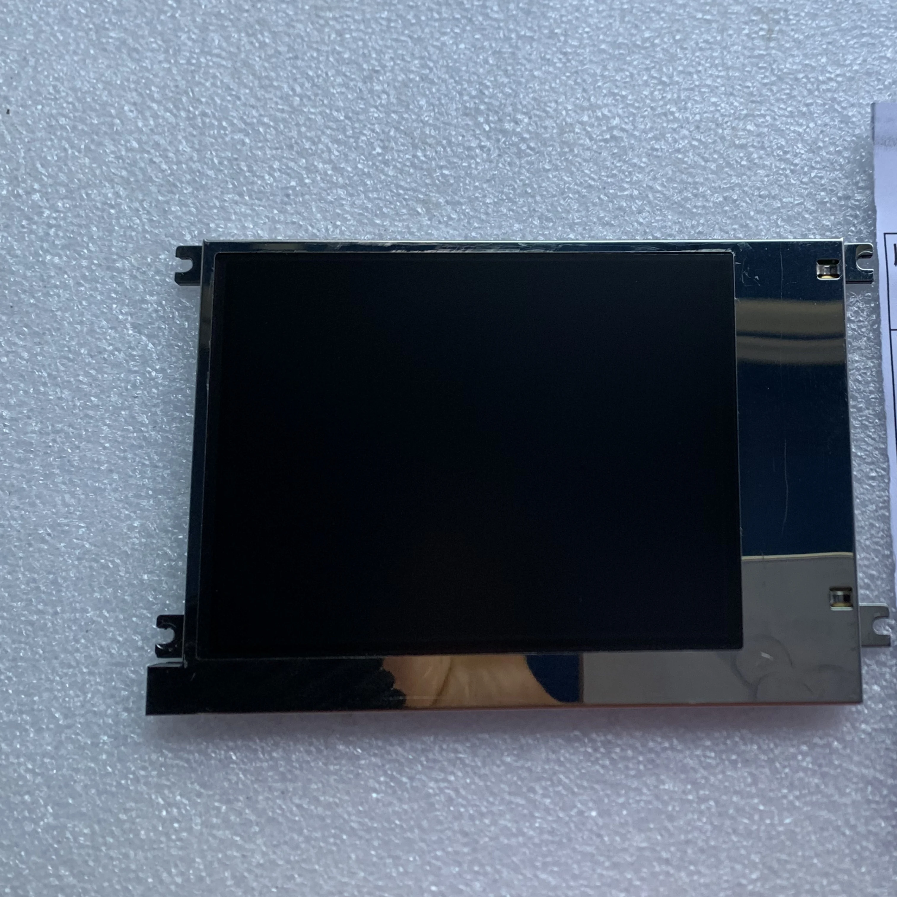 

SP12Q01L6ALZZ Панель дисплея ЖК-экрана