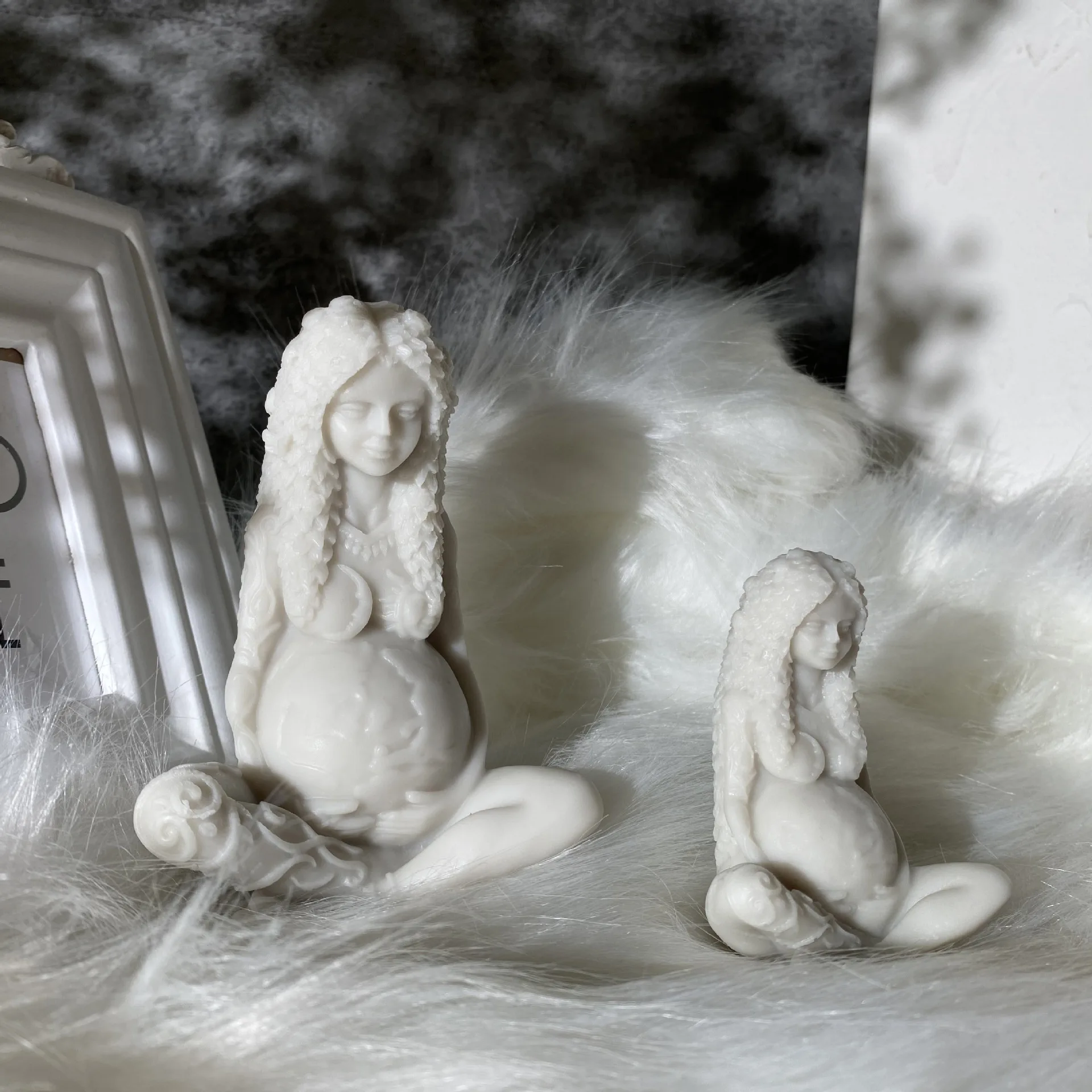 Western Goddness Gaia Earth Mother Candle Silicone Mold 3D Pregnant Woman  Handmade Soap Plaster Resin Candle Making Kit Tools