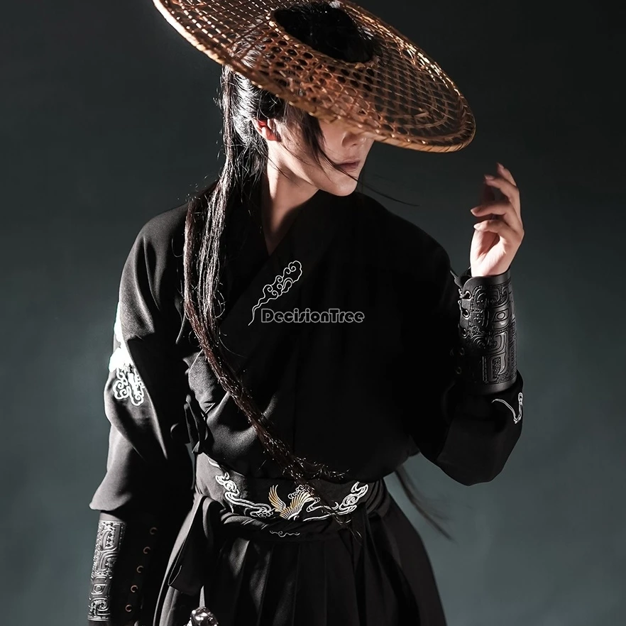 2025 chinese ancient wuxia style knight-errant outfit elegant literati temperament scholar costume simple embroidery men hanfu