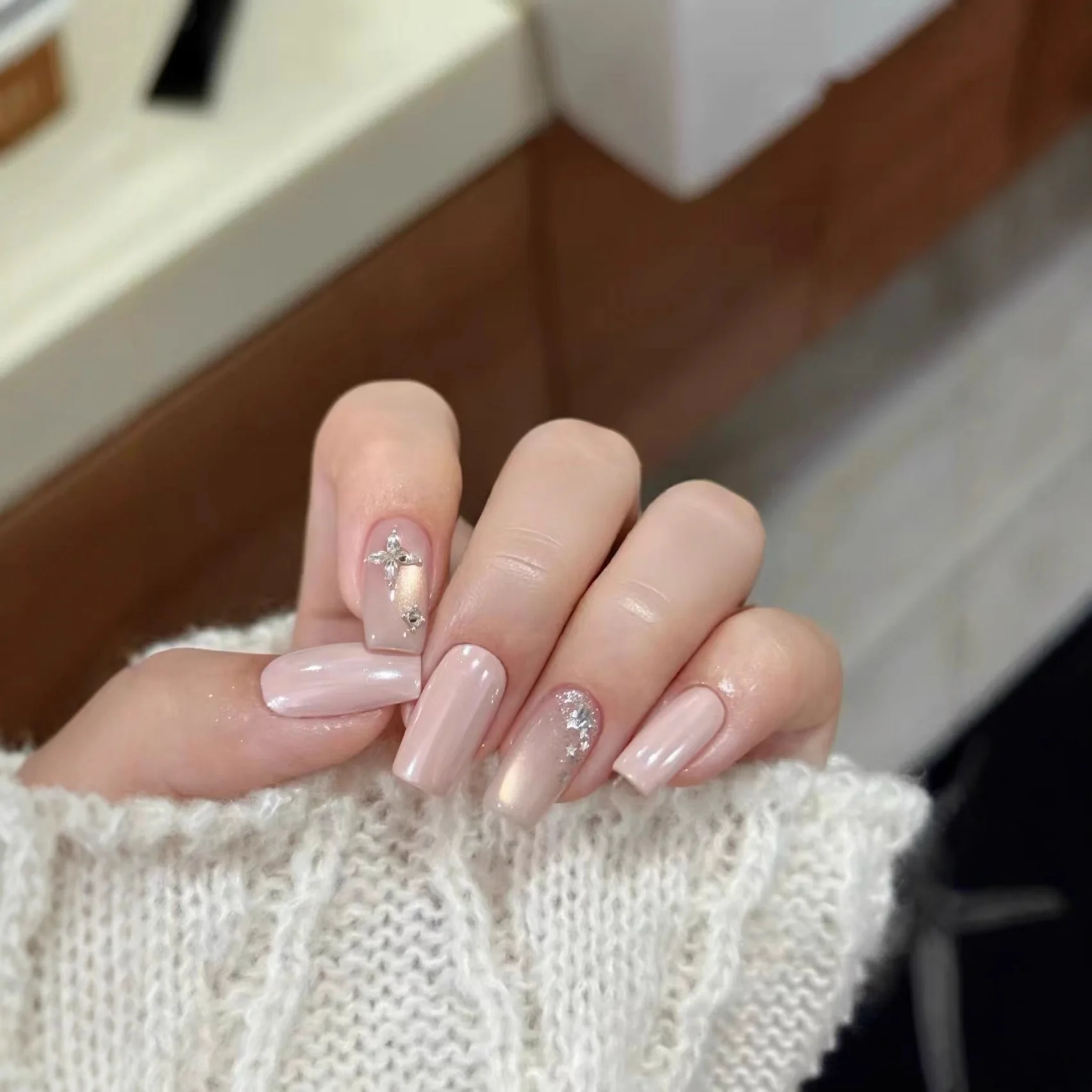 

10pcs Handmade Medium Square Press On Nails Pink Cat Eye Aurora Rhinestone Star Design Sweet Cute Wearable Fake Nails For Girls