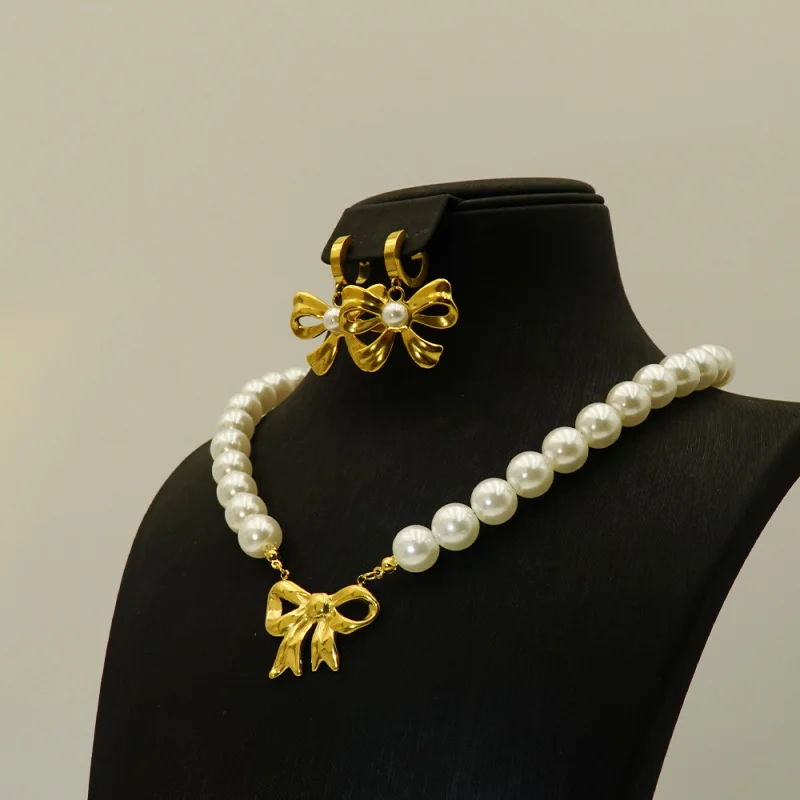 

Hot-selling Bow Necklace Versatile High-end FeelinsButterfly Bow Necklace Accessories