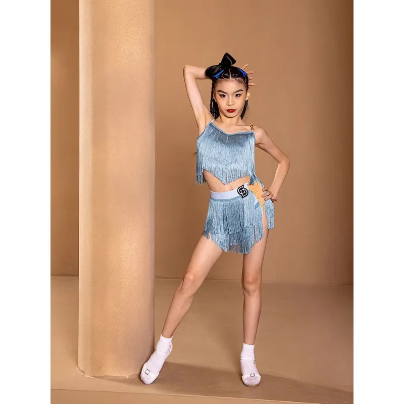 Neue lateinamerikanische Tanzkostüme für Sommerkinder und Mädchen für Aufführungen, zweiteiliges Set mit Quasten, Bühnenkostüme, Cha-Cha-Tanz