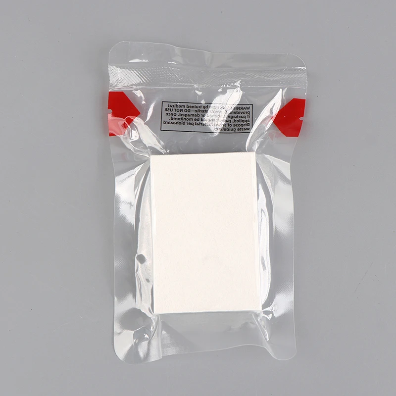 1 pz 4.5 "x 4.1 yarde essenziale di pronto soccorso e arresto del Kit di spurgo Rhino Z-garza Sterile compressa piegata per ferite di emergenza