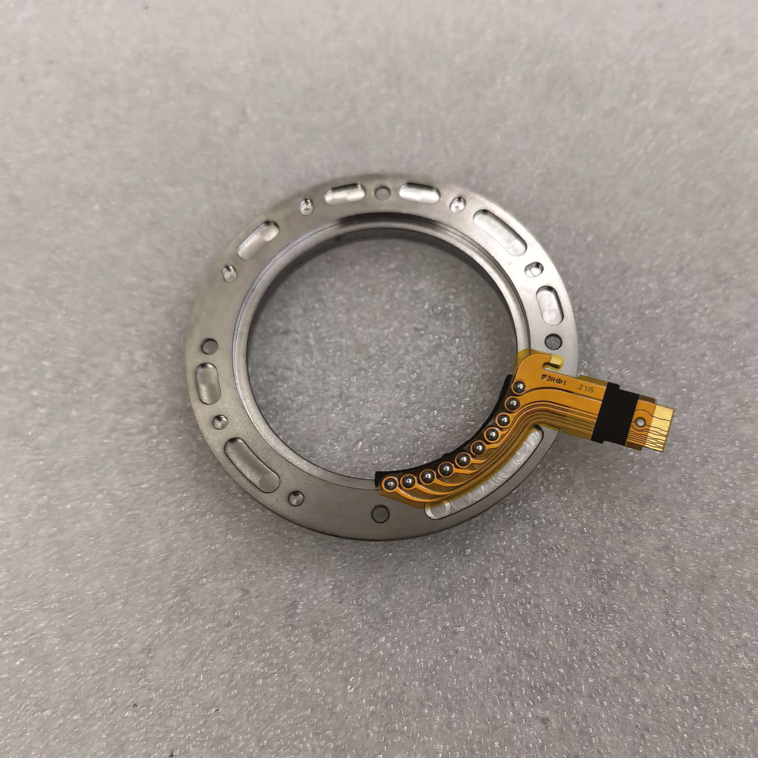 

99% New rear mount with contact assy repair parts for Sony Sony FE 100-400mm F4.5-5.6 GM OSS SEL100400GM Lens