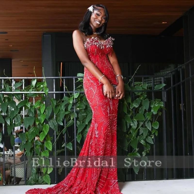 Abito da compleanno sexy con scollo a cuore Squisito paillettes di cristallo con perline Nappa Sirena Abiti da festa divisi 2026 Abiti da ballo personalizzati