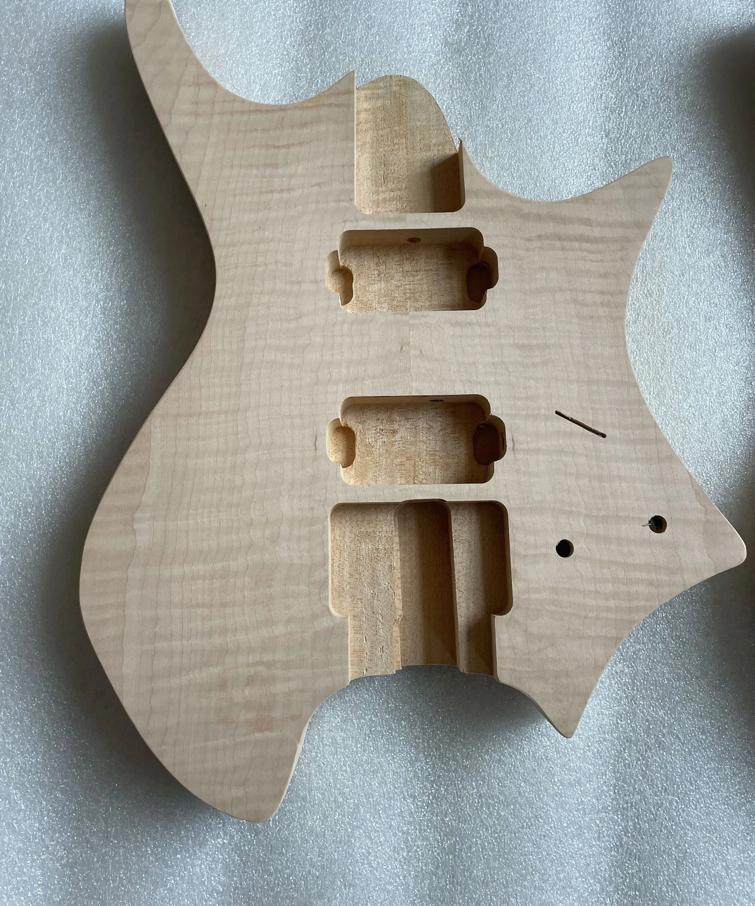 Headless Electric Guitar Body Unfinished Basswood Flame Maple Veneer with Plastic Guitar Back Plate, 6 Strings