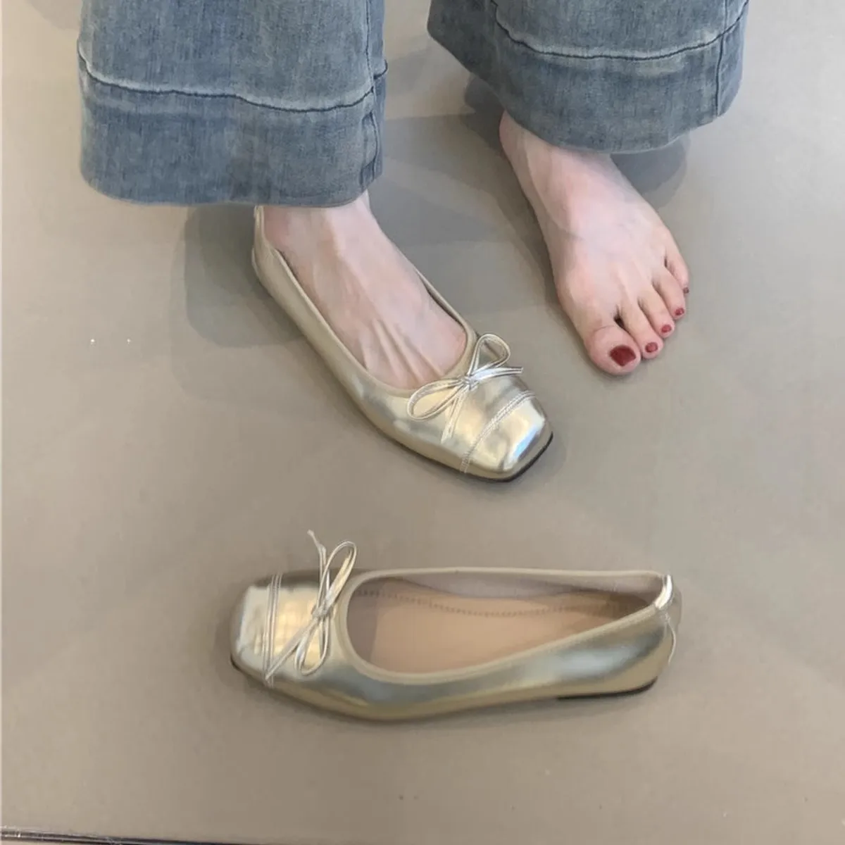 

Женские туфли на плоской подошве с квадратным бантом, уличные балетки с неглубоким носком, удобные модные лоферы, однотонные туфли