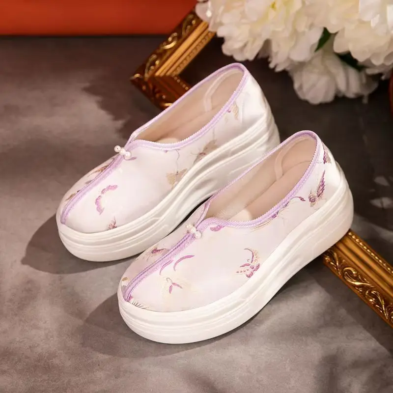 Woman's Ethnic Style Platform Wedges Canvas Shoes Soft Sole Round Toe Rrtro Height Incresing Shoes Shallow Slip On Hanfu Shoes