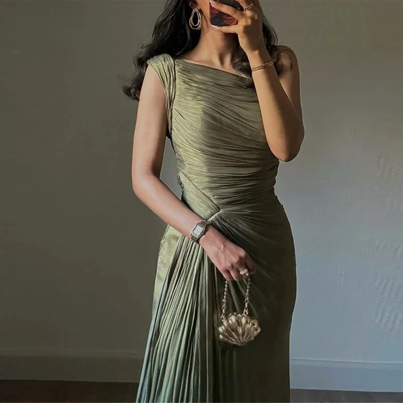 CustomizedElegant Green Long Evening Dresses Sleeveless Pleats A-Line Prom Gowns Silk Satin Formal Occasion Prom Dresses