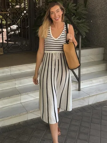 Imagen 2 del producto UNIZERA vestido de punto con corte de costura a rayas novedad de verano 2025, vestido ajustado sin mangas con cuello en V para mujer