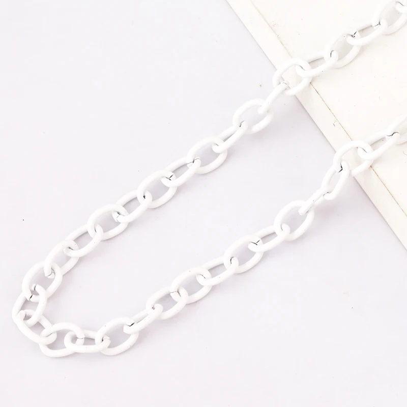 5 Meter lange, 4 mm breite, bunte ovale Edelstahlkette für klobigen Schmuck in Weiß, Rosa, Roségold, Lila, Schwarz und Gold zum Basteln. – Detail 10