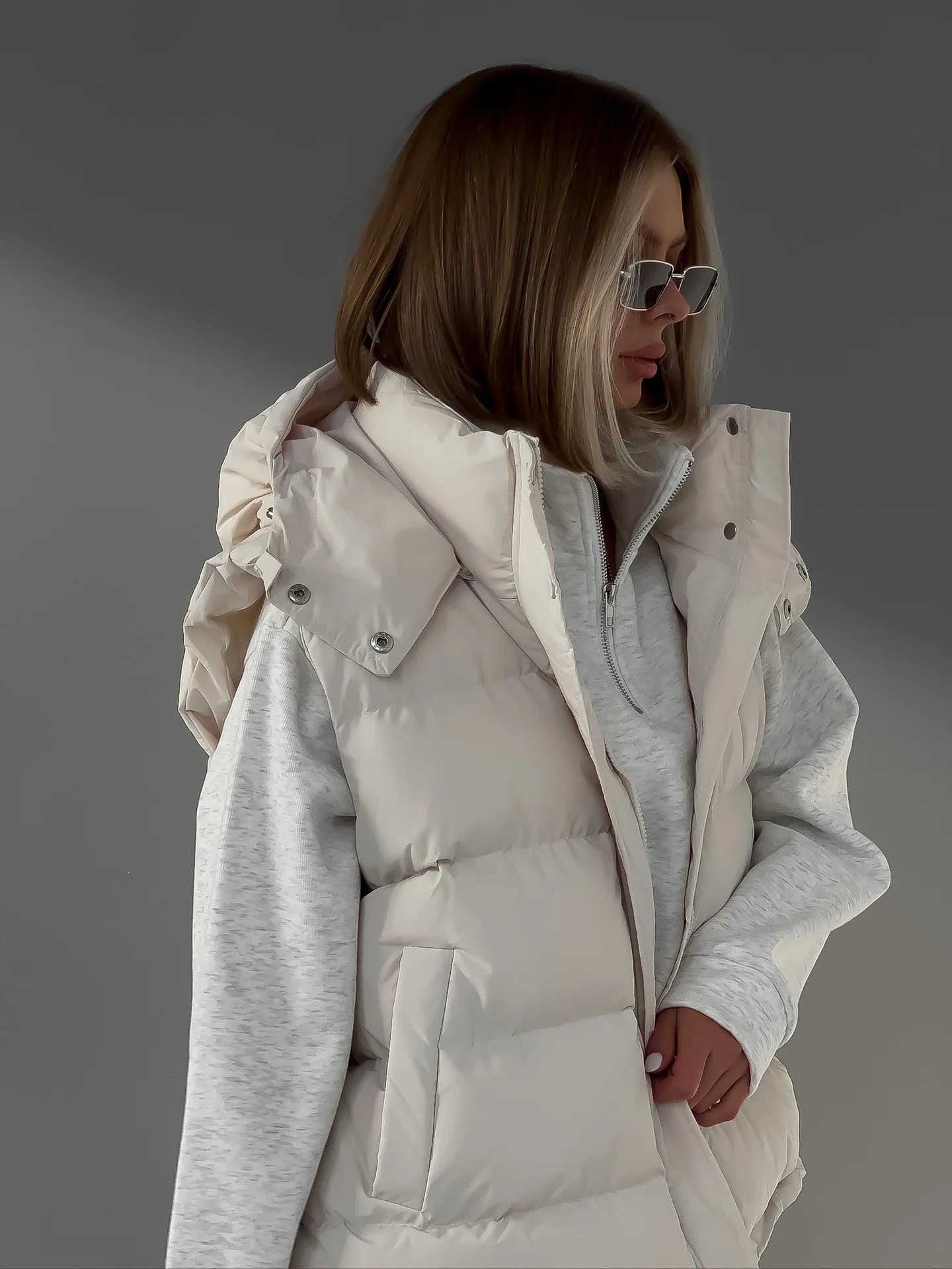 Cross border cotton jacket  European and American autumn and winter trend  spicy girl wearing sleeveless hooded down cotton vest
