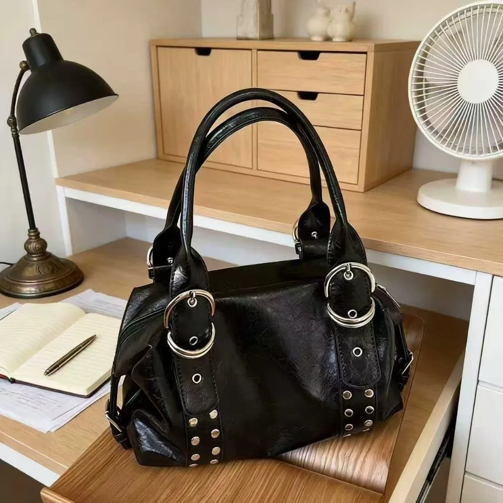 

New PU Leather Women Shoulder Bag Large Capacity Y2K Fashion Rivet Handbag High Quality Motorcycle Bag Daily Use