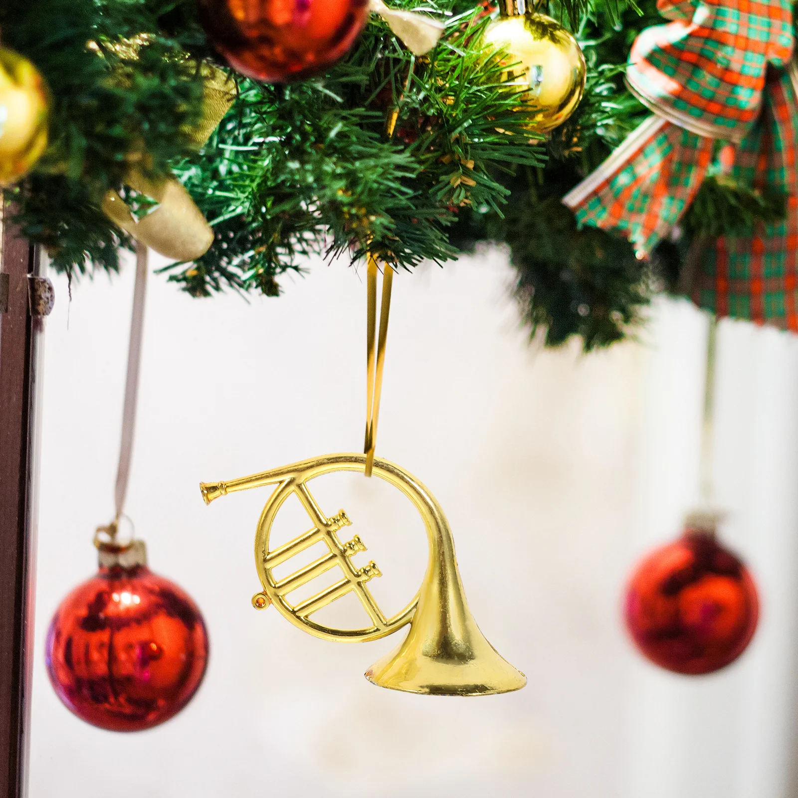 

12pcs Musical Instrument Decorations 12 5 Golden Trumpet Curved Straight 15 Golden Violin Mini Ornaments ABS Material Christmas