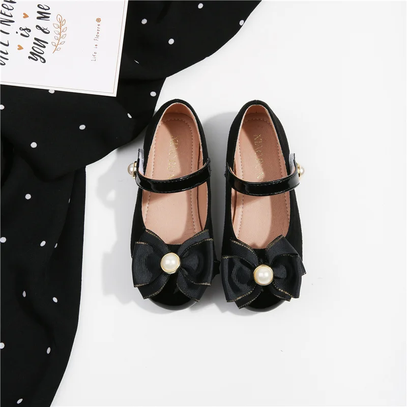 Zapatos de princesa de perlas dulces para niñas, zapatos de cuero informales, zapatos de Mary Janes poco profundos con lazo negro suave, zapatos planos de fiesta para niños, otoño 2023