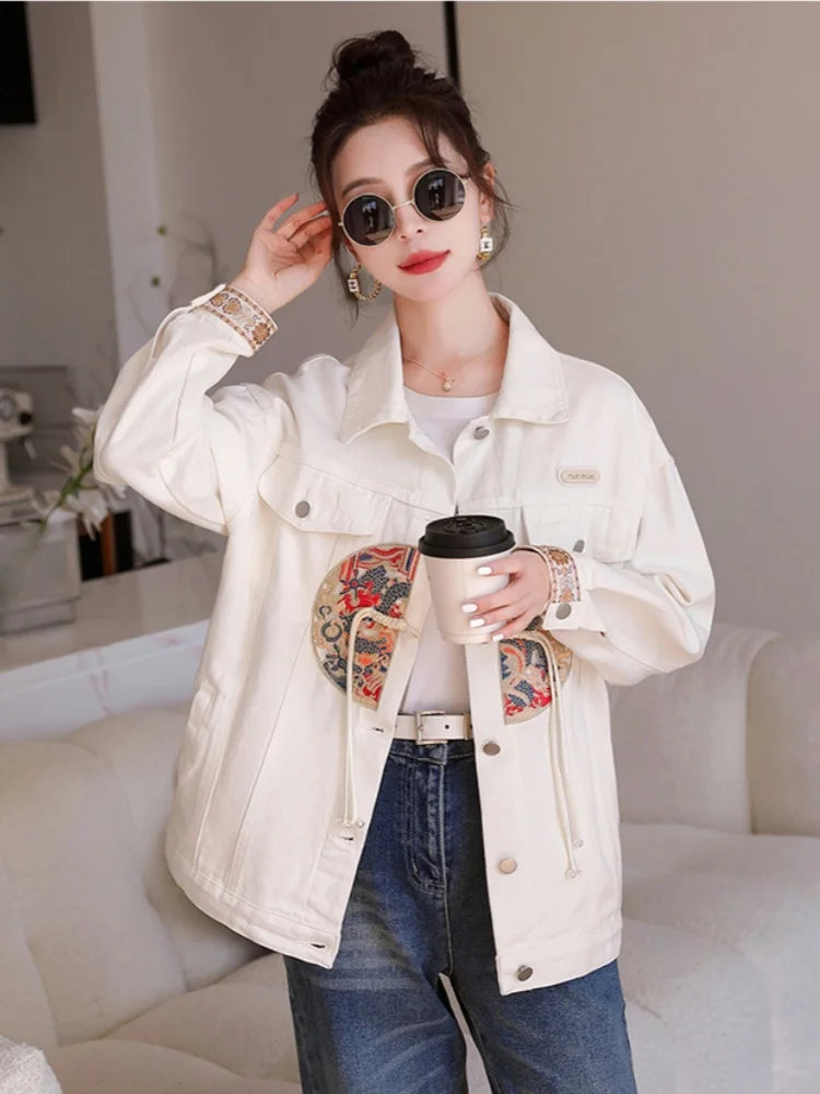 

New Chinese Sle Women's Denim Jaet Loose Fit Embroidery Button up ort Coat Early Autumn Faion Traditional Design