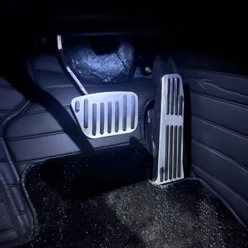 

For Toyota RAV4 RAV 4 XA60 2026 2027 Anti Skid Pedal Brake Accelerator Rest Cover Car Foot Pad Auto Styling Accessory