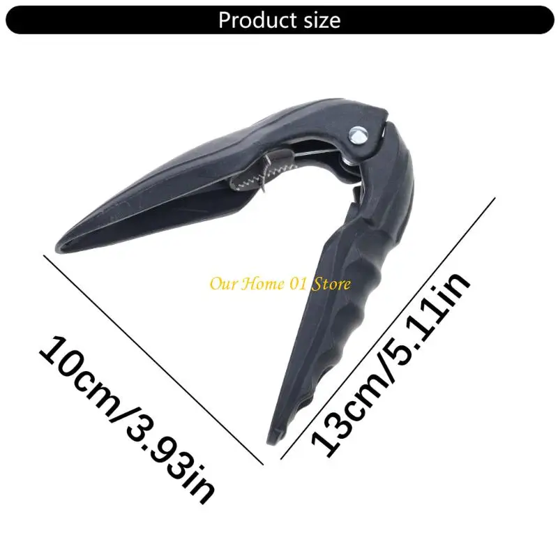 M4YC Efficient Nut Shelling Tool Nonrust Steel Cutting Edges Safe For Quick Cleaning