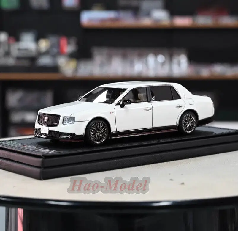 IG 1/43 For Toyota Century GRMN Car Model Resin Diecast Simulation Kids Toys Boys Birthday Gifts Hobby Display Collection White