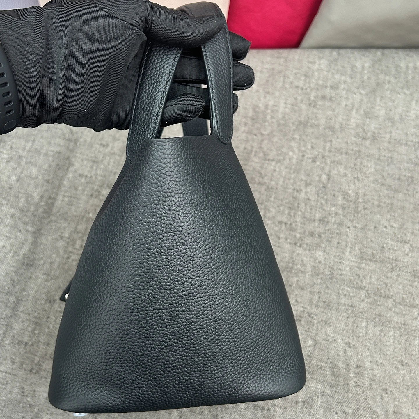 Thumbnail 4 - #71 Bucket Bags Discount Picks