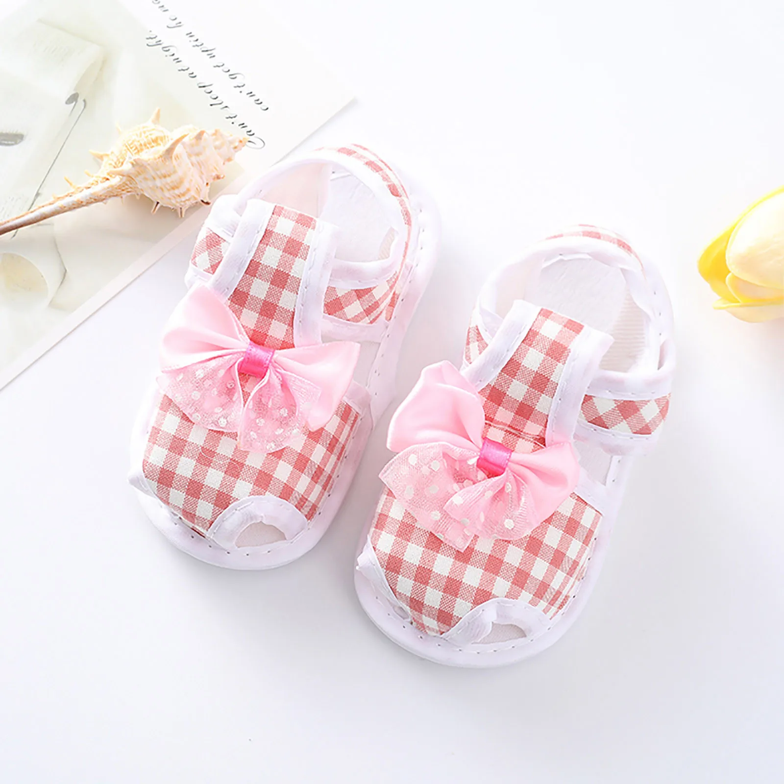 Newborn Sneakers First Walkers Baby Girls Boys Soft Bowknot Shoes Infant Toddler Walkers Shoes Princess Shoes pour nouveaux nés